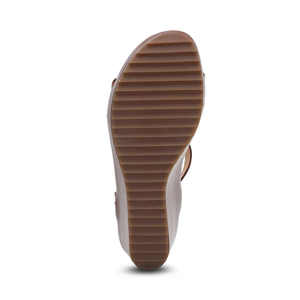 Andrea Wedge - Walnut