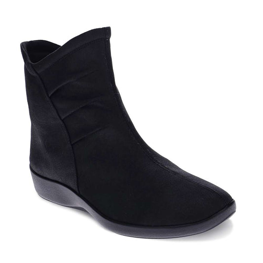 Karla Boots - Black