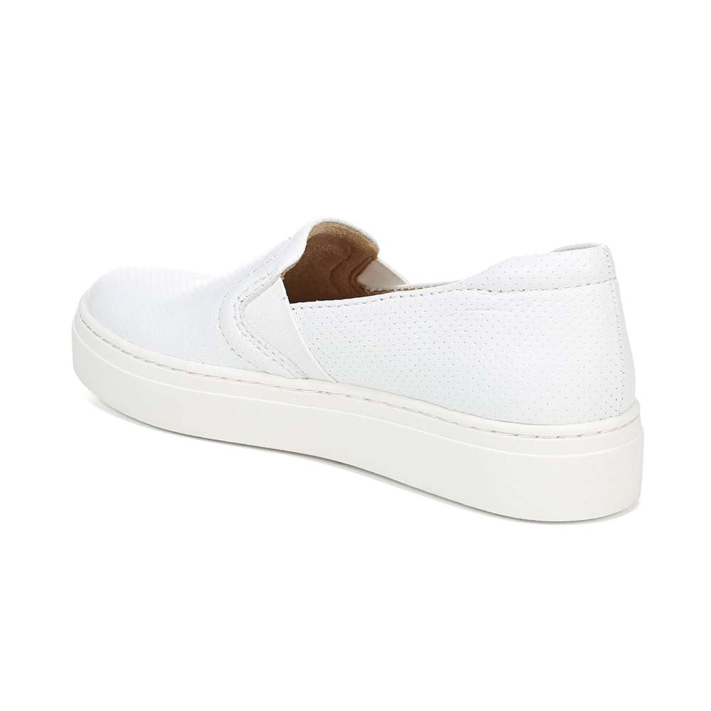 Carly 3 Slip-On Sneaker - White