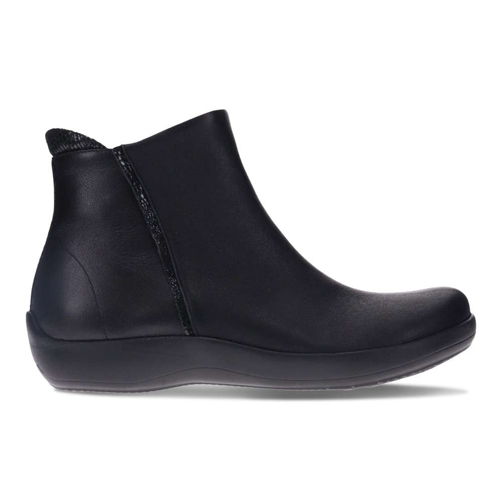 Aberdeen Boot - Black Stretch