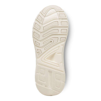 Walk Max Lace Up Sneaker - Tangerine